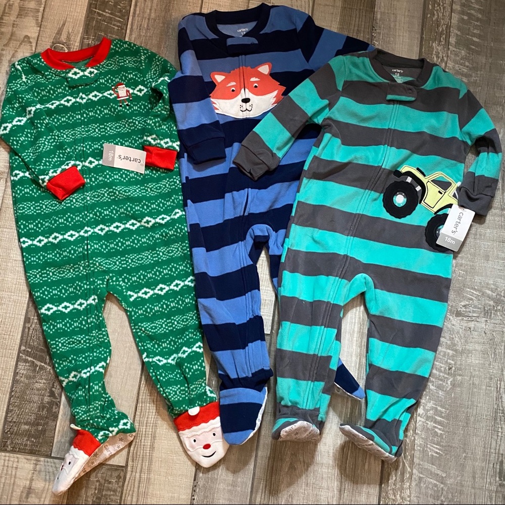 🛑SOLD🛑Lot of 3 Carter’s Fleece Sleeper PJ’s 18mo